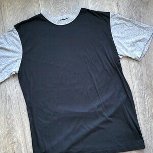 Hanes black t-shirt with gray contrast sleeves, size M